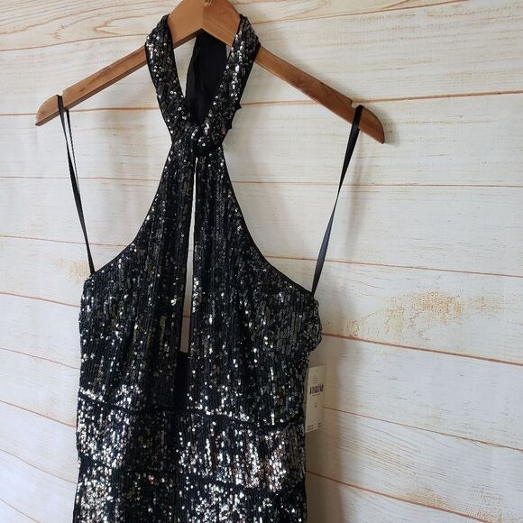 Maeve Sequin Halter Cutout Sexy Stretchy Jumpsuit Black Silver Women's Size 6 - Picture 8 of 16
